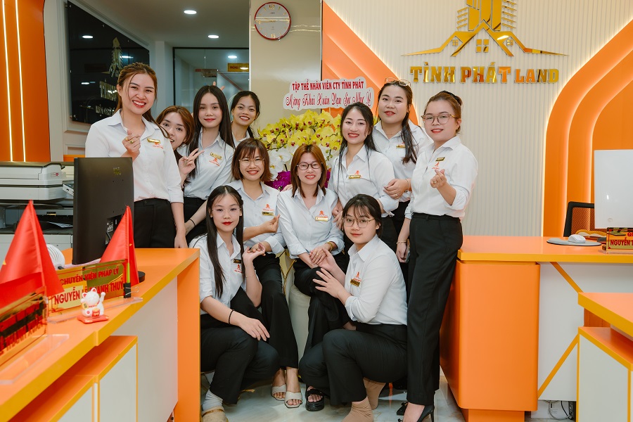 DOI NGU CHUYEN VIEN PHAP LY NHA DAT 2