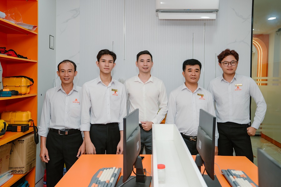 DOI NGU KY SU DO DAC NHA DAT