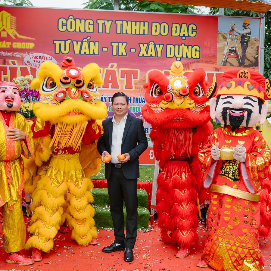 GIAM DOC CONG TY TINH PHAT