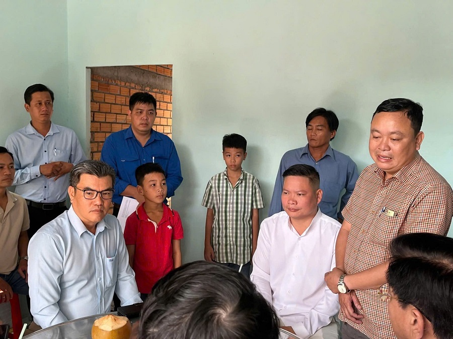 Tình Phát Group Tặng Nhà Khăn Quàng Đỏ Tại Xã An Bình 1 tinh phat group tang nha khan quang do tai xa an binh 1