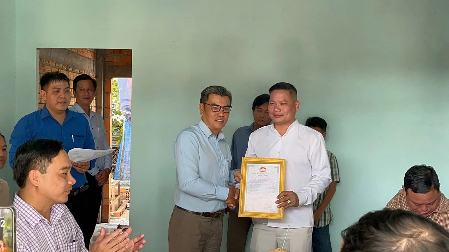 Tình Phát Group Tặng Nhà Khăn Quàng Đỏ Tại Xã An Bình 3 tinh phat group tang nha khan quang do tai xa an binh 3