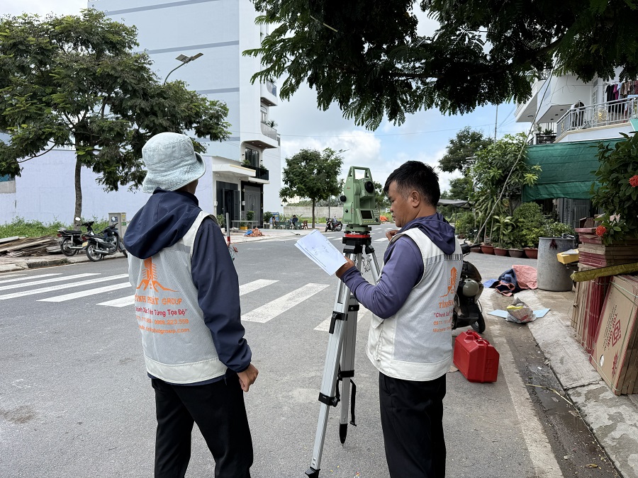 Quy trình đo đạc cắm mốc chuẩn xác 100% theo tiêu chuẩn 2026